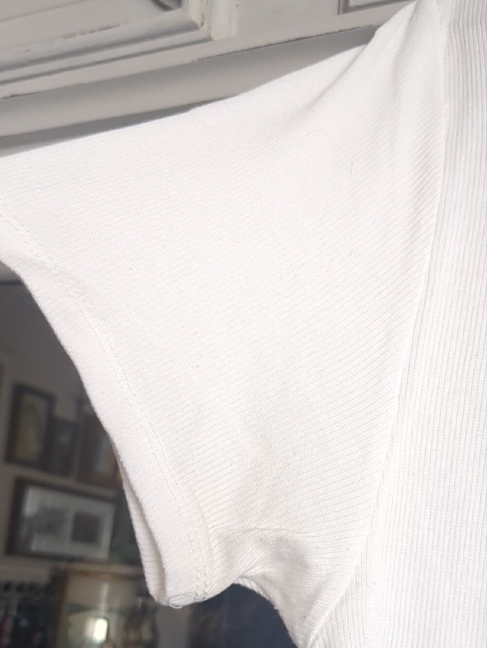 •White Ribbed Short Sleeve Tee - Picture 4 of 6